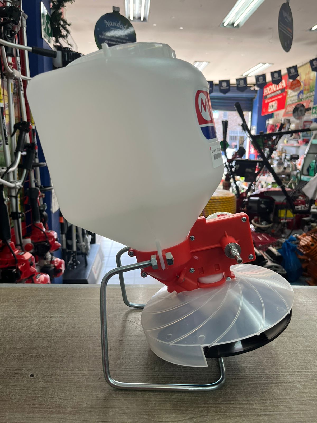 Sembradora o Granuladora manual MG10 Marca Maruyama